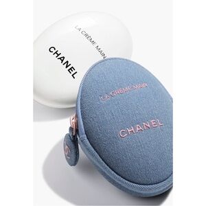 CHANEL LA CRÈME MAIN
NOURISH – SOFTEN – ILLUMINATE